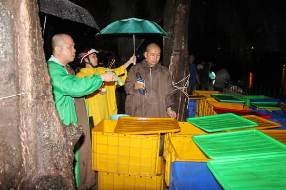 Đoàn Từ Thiện Chùa Hưng Phước Phóng Sanh Cá_Lần 5-2015/12-09-2015